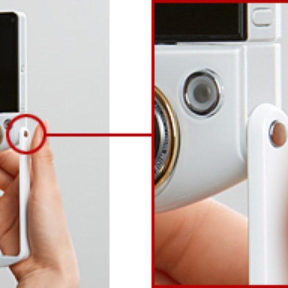 9.8/10 CASIO TR10 with case - Picture 3 of 4